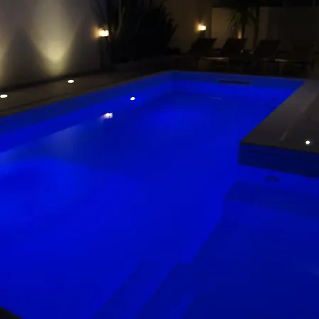 Apartment Apartment Beach Front With Pool Montesilvano