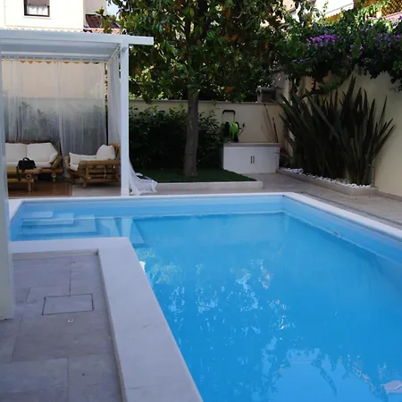 Apartment Beach Front With Pool * Montesilvano