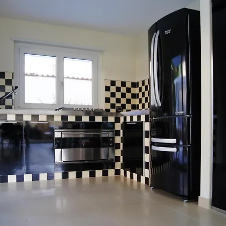 Front With Pool Appartement *