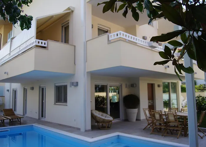 Front With Pool * Montesilvano Marina